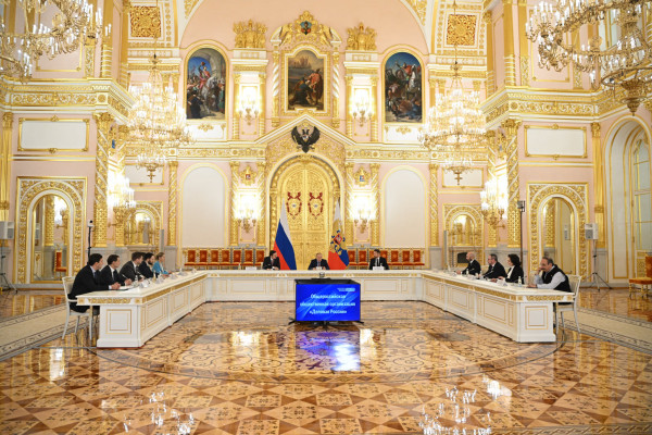 Президент России Владимир Путин принял участие в форуме «Деловой России»