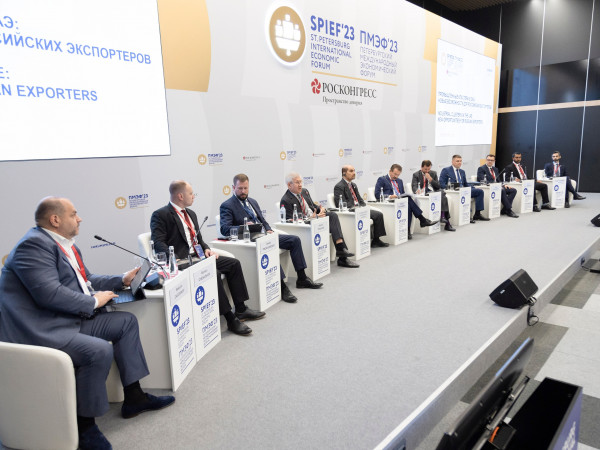 Возможности промышленных кластеров в ОАЭ обсудили на панельной сессии «Деловой России» в стартовый день ПМЭФ-2023