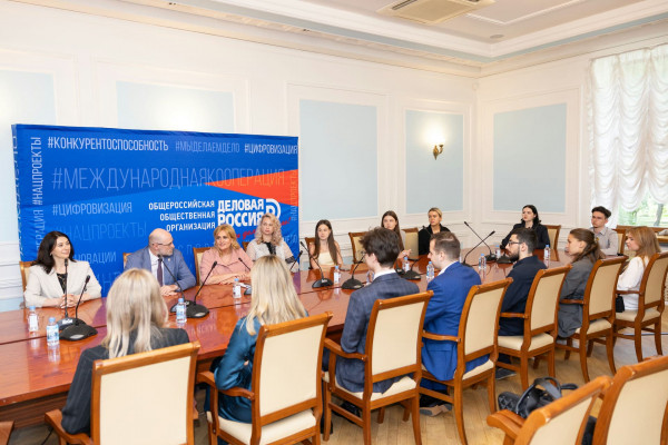В Москве подвели итоги международной стажировки студентов РАНХиГС в ОАЭ