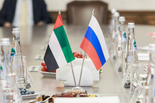 Посол ОАЭ посетил Президентскую академию в Москве